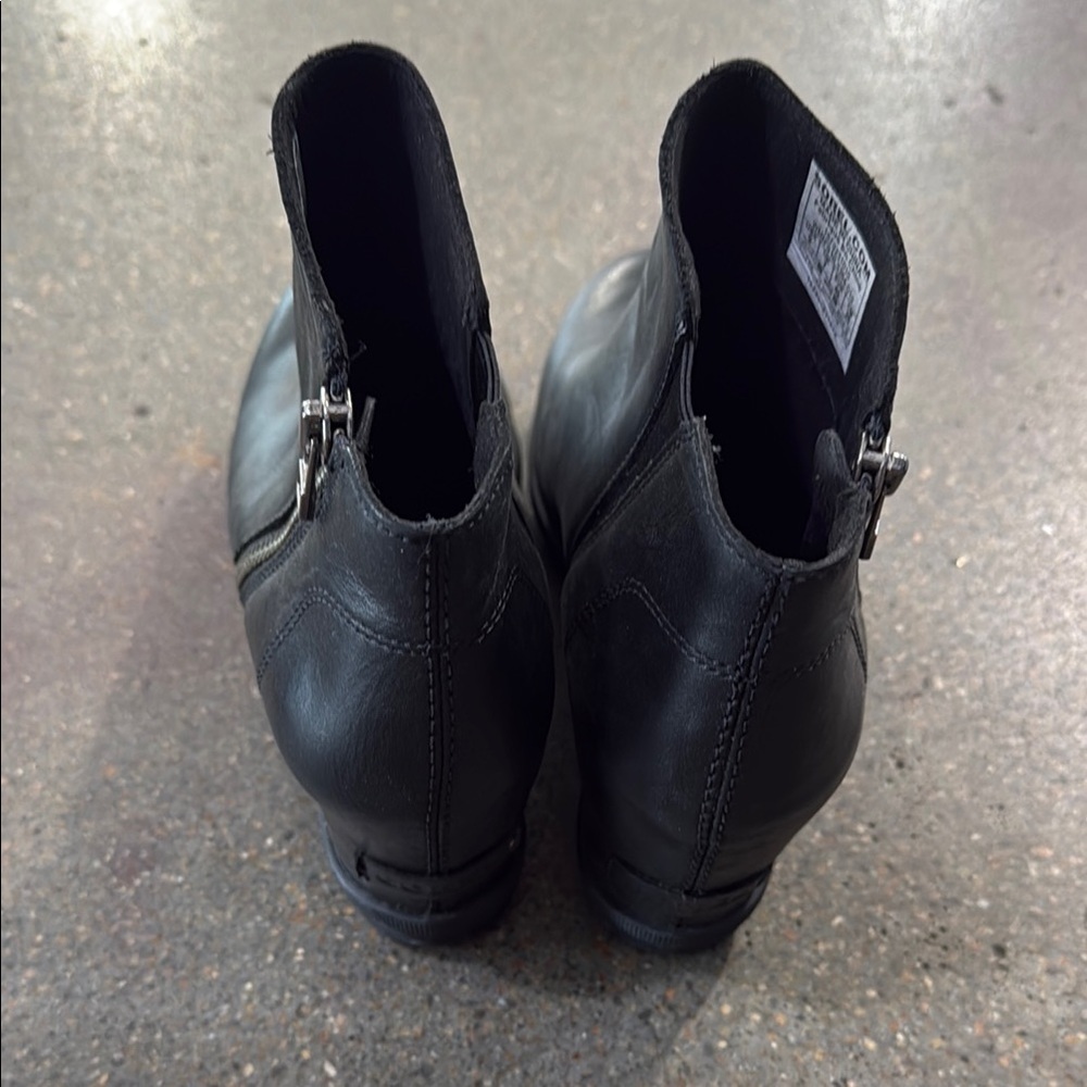 Sorel Wedge Boots - Picture 3 of 6